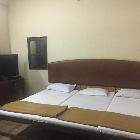 Hotel Anupam Residency Kochi Exterior foto