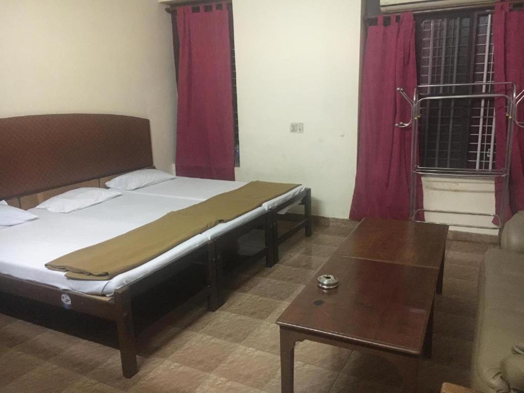 Hotel Anupam Residency Kochi Exterior foto